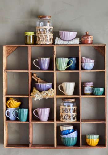 BLOOMINGVILLE Tilo vegghylle, firkantet - brunt resirkulert tre (70x70)