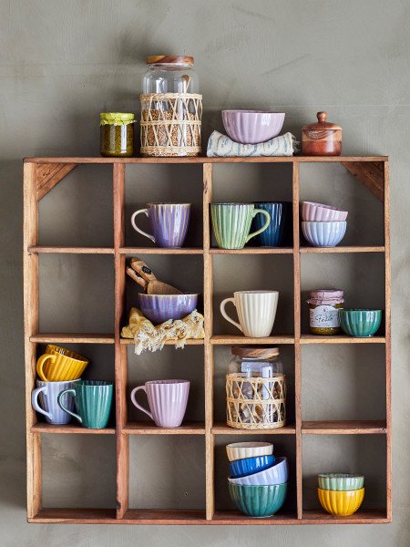 BLOOMINGVILLE Tilo vegghylle, firkantet - brunt resirkulert tre (70x70)