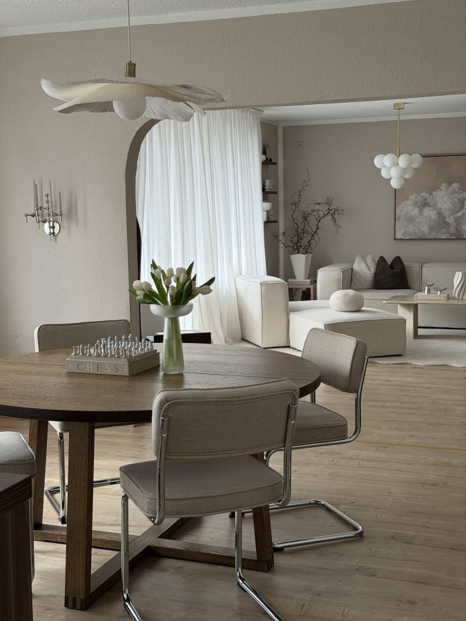 Rupert spisebordsstol - sand polyester stof og krom metal