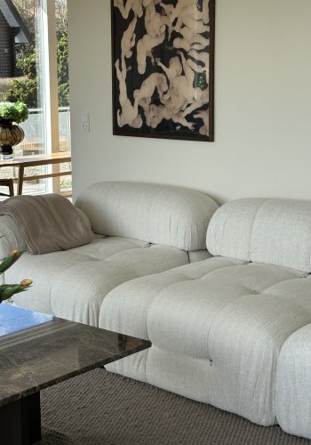 NORDV�RK Bubble L1-O1-1R 3-Personen-Sofa - cremefarbenes Bouclette-Polyester und mattschwarzer Kunststoff