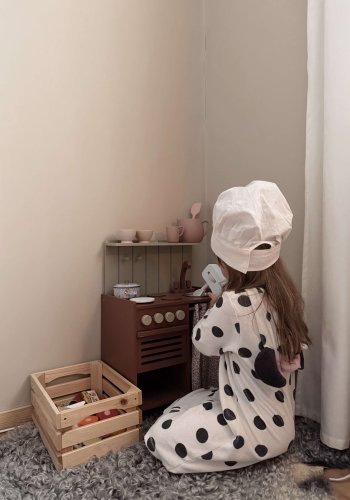 BLOOMINGVILLE MINI Pippi miniovn - brun MDF og lotustre (40x26)