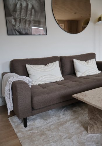 HOUSE NORDIC Lido 3-Sitzer-Sofa, inkl. 2 Kissen � braunes Polyester und schwarze Buche