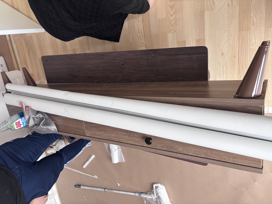 NORDV�RK Paris TV-bord, med 2 d�rer - valn�tt melamin og plast (160x25)