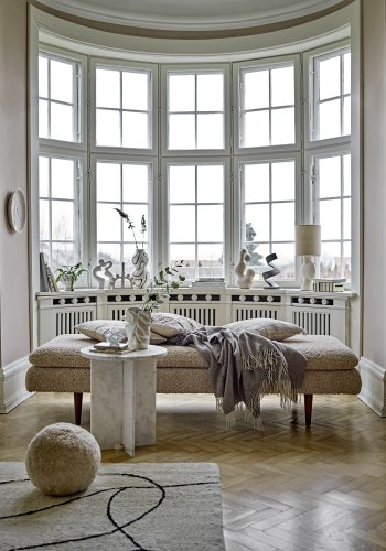 BLOOMINGVILLE Pione Tagesbett – Naturpolyester und braunes Gummibaumholz (198x77)