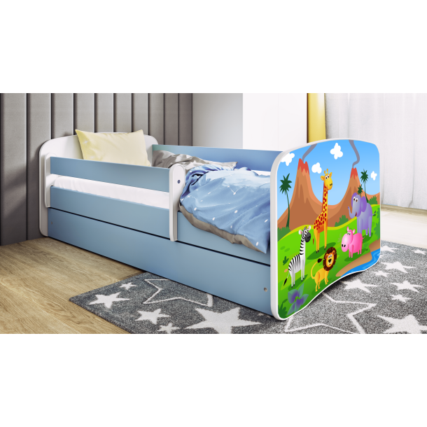 Babydreams juniorseng med safari dyr, m. madras, sengehest, skuffe - hvid og bl laminat (160x80)