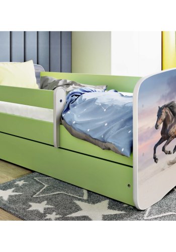 KOCOT KIDS Bett babydreams grünes galoppierendes Pferd ohne Schublade mit Matratze 160/80
