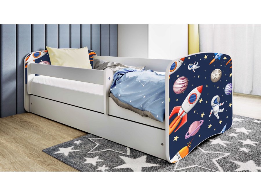 KOCOT KIDS Seng babydreams hvit kosmos uten skuff med madrass 160/80