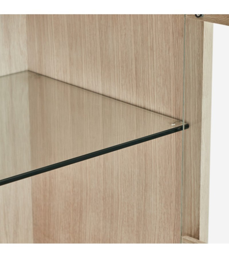 Nyborg hy skjenk, m. 4 drer og 3 hyller - glass, hvitoljet eikefiner, eik og tre