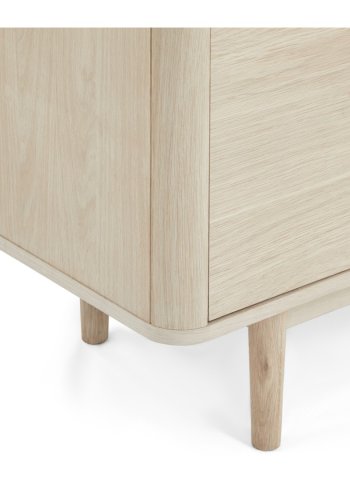 Nyborg skjenk, m. 2 drer, 3 skuffer og 2 hyller - hvitoljet eikefiner, eik og tre (180x45)