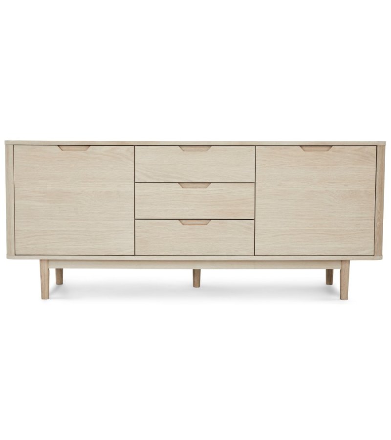 Nyborg skjenk, m. 2 drer, 3 skuffer og 2 hyller - hvitoljet eikefiner, eik og tre (180x45)