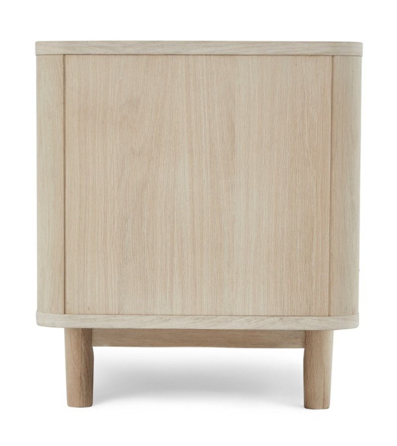 Nyborg TV-bord, m. 2 drer og 3 hyller - hvitoljet eikefiner, eik og tre (180x45)