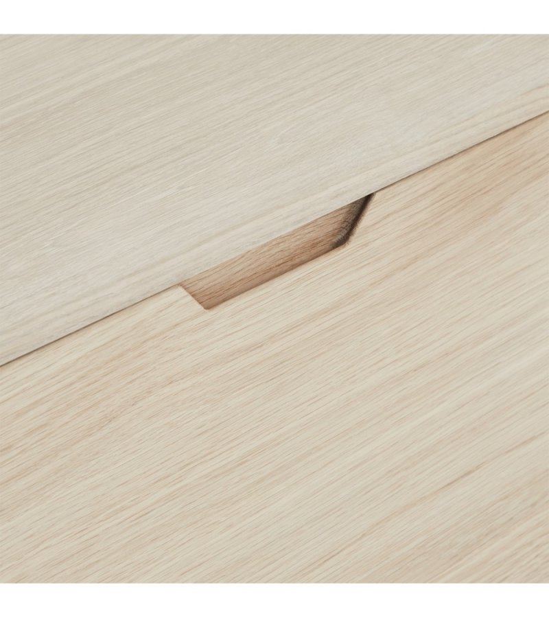 Nyborg TV-bord, m. 2 drer og 3 hyller - hvitoljet eikefiner, eik og tre (180x45)