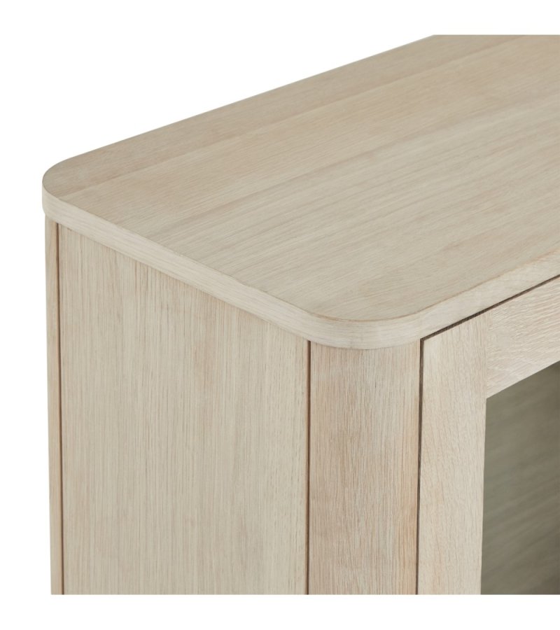 Nyborg veggskap, m. LED-lys, 3 glassdrer, 3 glasshyller - hvitoljet eikefiner og eik