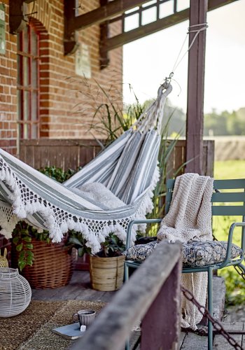 BLOOMINGVILLE Monsi Gartenstuhl, m. Armlehnen, stapelbar - grün verzinktes Eisen