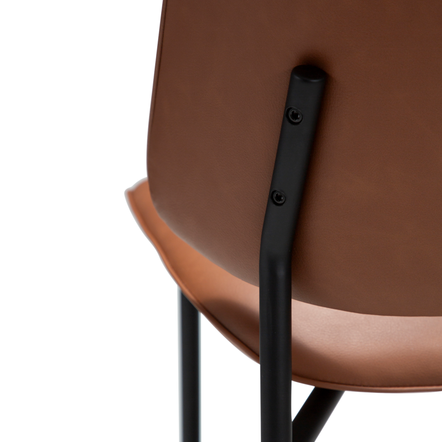 DANFORM OHMY Esszimmerstuhl - Cognac-Kunstleder und schwarzer Stahl