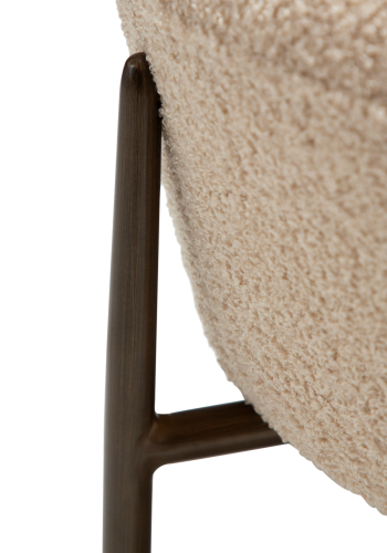 DANFORM Orbit fodskammel, rund - matteret mandel RPES bouclstof m. glimmer og antik messing stl