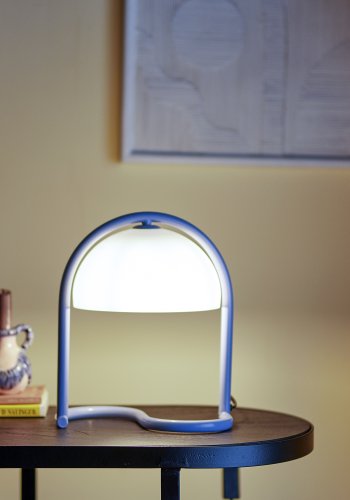 BLOOMINGVILLE Bordlampe med gaver, bl, akryl