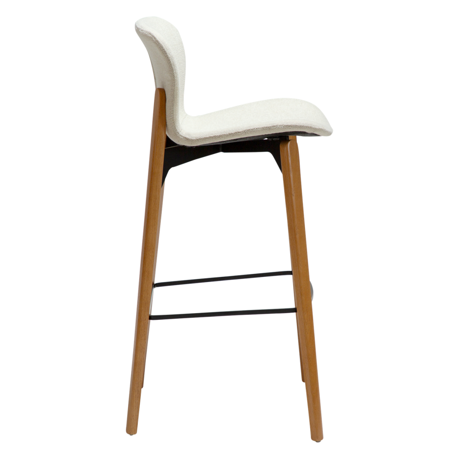 DANFORM Paragon Barhocker, mit Rückenlehne und Fußstütze – cremefarbener Bouclé-Stoff und braunes Eschenholz