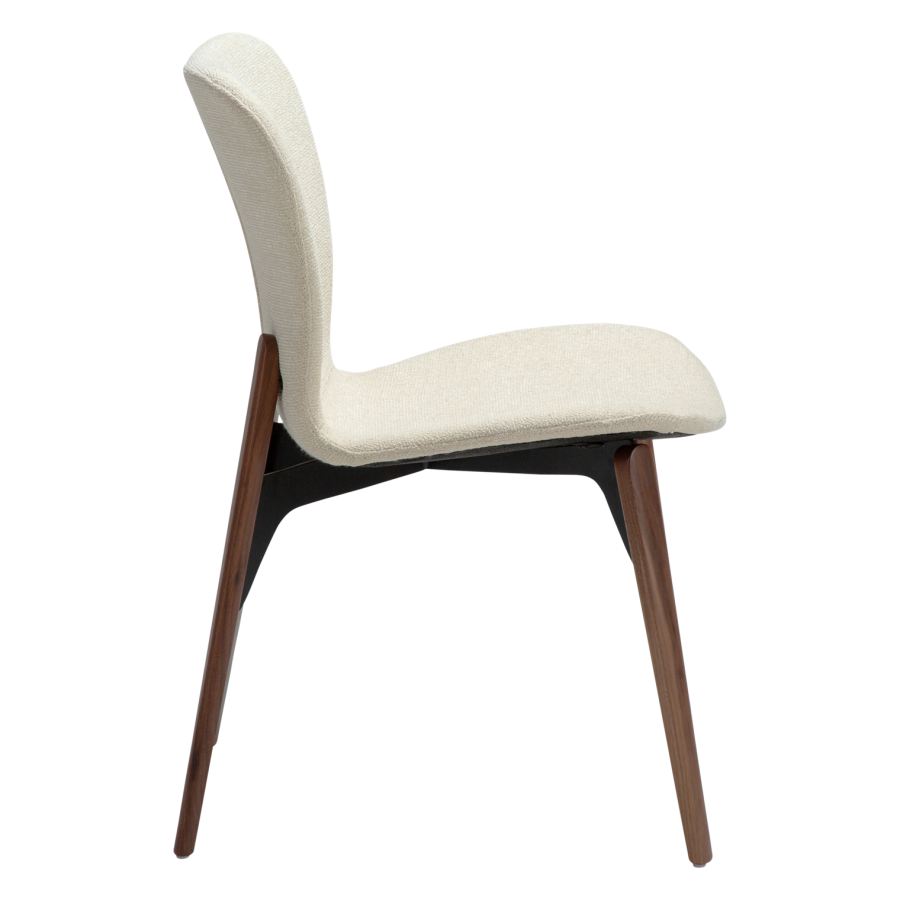 DANFORM Paragon Esszimmerstuhl - matter Mandel-Bouclé-Stoff mit Glitzer und Walnuss-Eschenholz