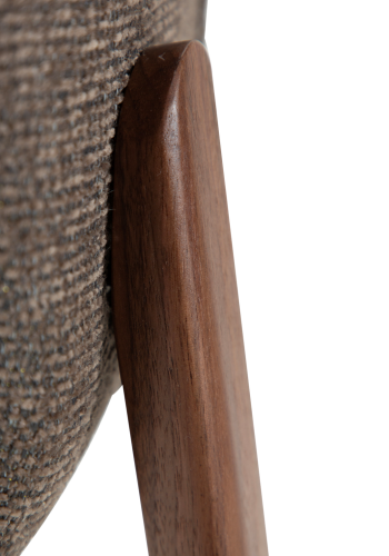 DANFORM Paragon Esszimmerstuhl - Major brauner Bouclé-Stoff und Walnuss-Eschenholz