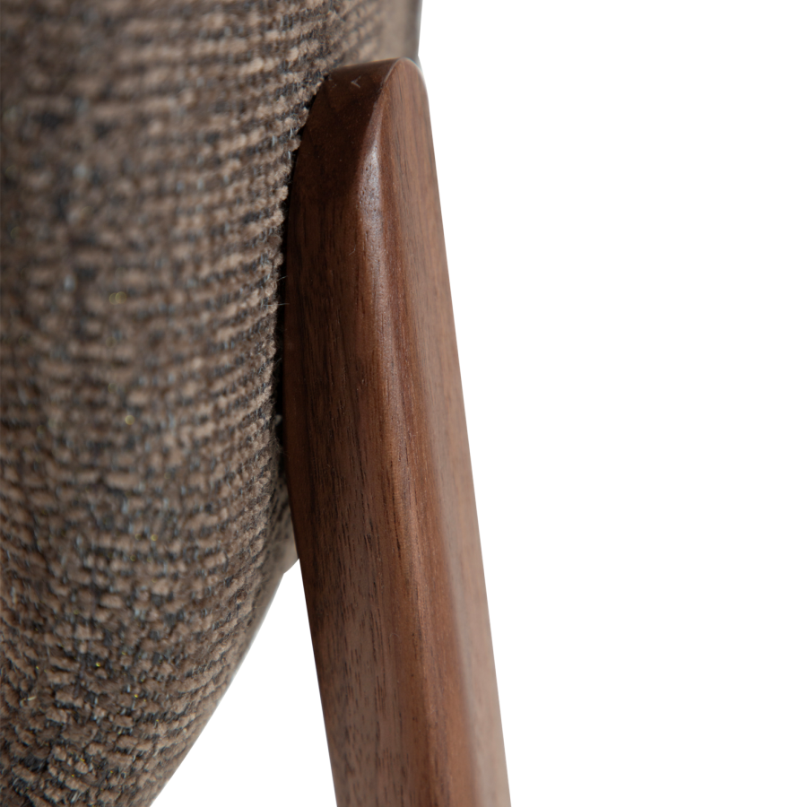 DANFORM Paragon Esszimmerstuhl - Major brauner Bouclé-Stoff und Walnuss-Eschenholz