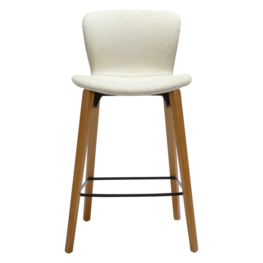 DANFORM Paragon Thekenstuhl, mit Rückenlehne und Fußstütze – cremefarbener Bouclé-Stoff und braunes Eschenholz
