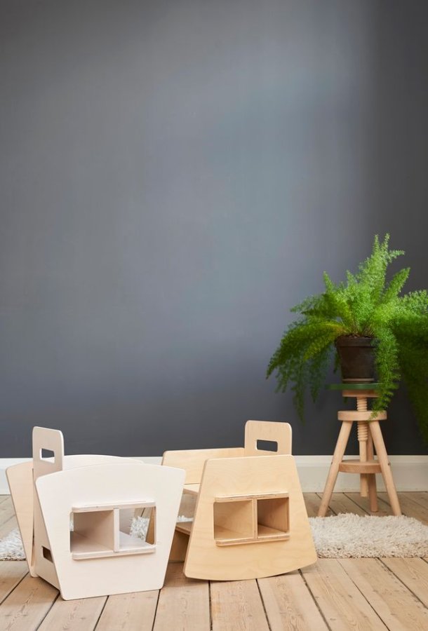  Manis-H Flip Tilt-stol - H�jd: 44 cm Djup: 43 cm Sittdjup: 25,5 cm.