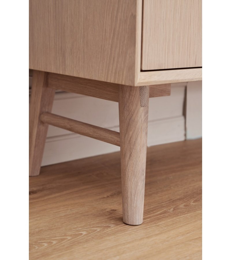 Porto Kleines Sideboard, m. 2 Türen, 2 Regalen, 2 Schubladen, 1 Fach - weiß geöltes Eichenfurnier und Holz (160x42)