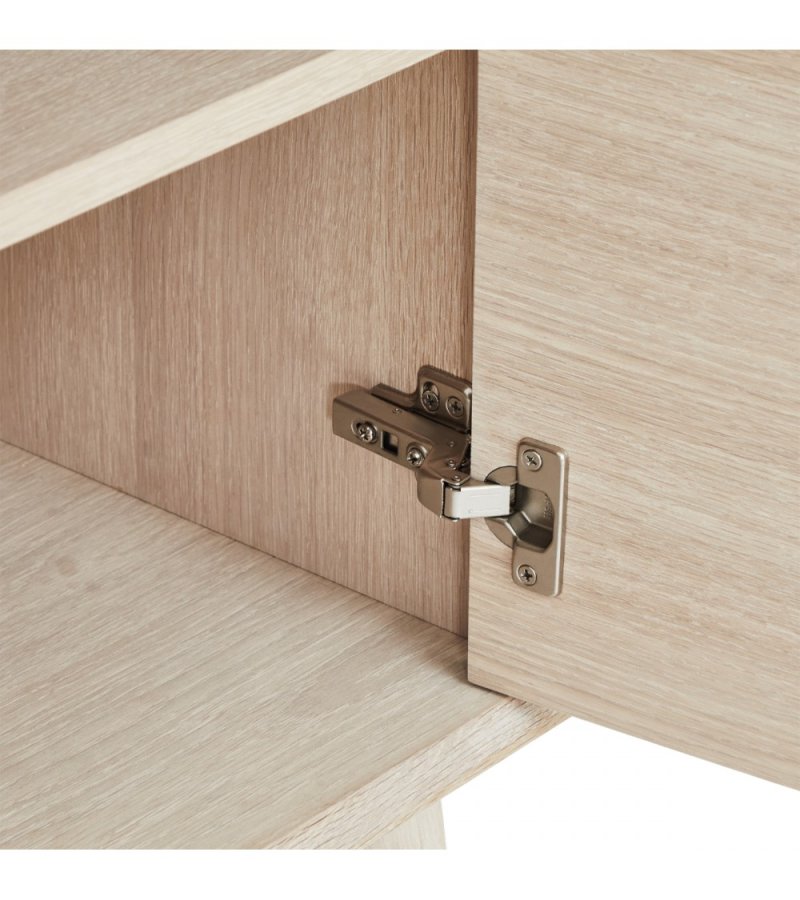 Porto Stor skjenk, m. 3 drer, 3 hyller, 2 skuffer, 1 rom - hvitoljet eikefiner og tre (212x42)