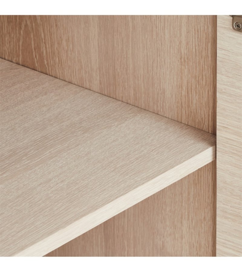 Porto Stor skjenk, m. 3 drer, 3 hyller, 2 skuffer, 1 rom - hvitoljet eikefiner og tre (212x42)