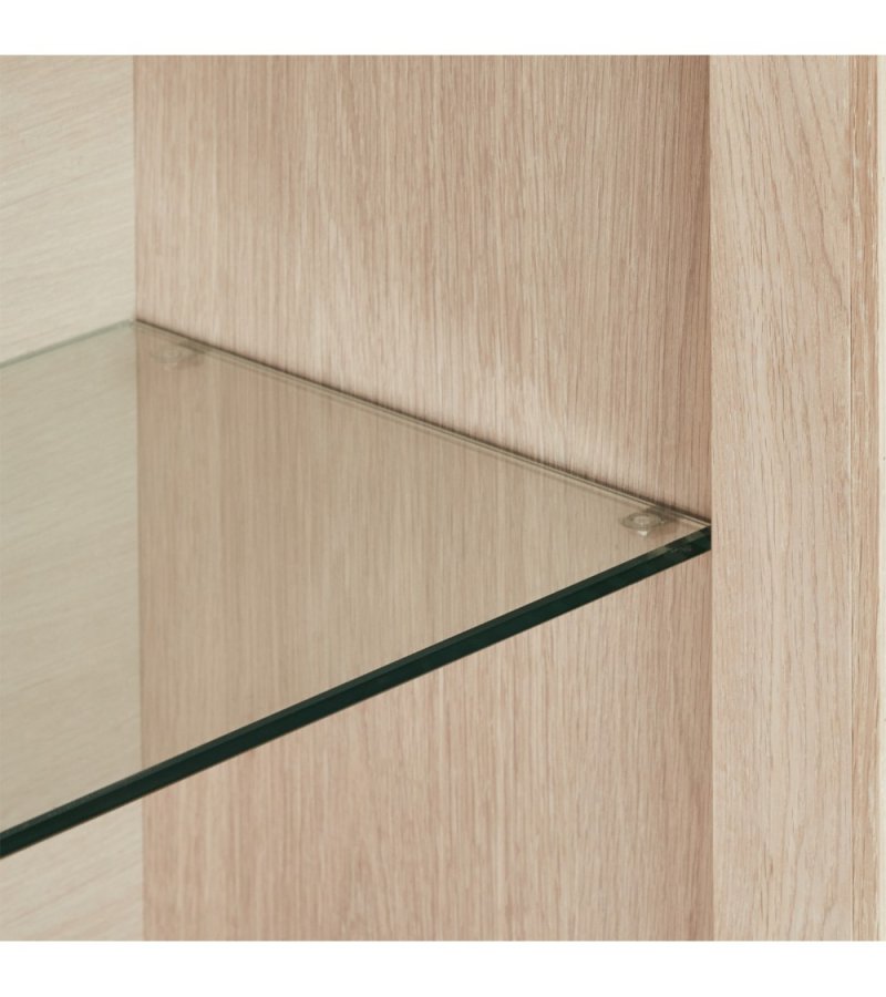 Porto Stort overskap, m. LED-lys, 4 glassdrer, 4 glasshyller - hvitoljet eikefiner og eik