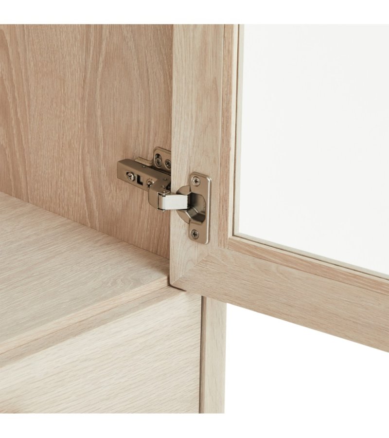 Porto Vitrine, mit LED-Licht, 4 Türen, 2 Schubladen, 6 Einlegeböden – Glas, weiß geöltes Eichenfurnier und Holz