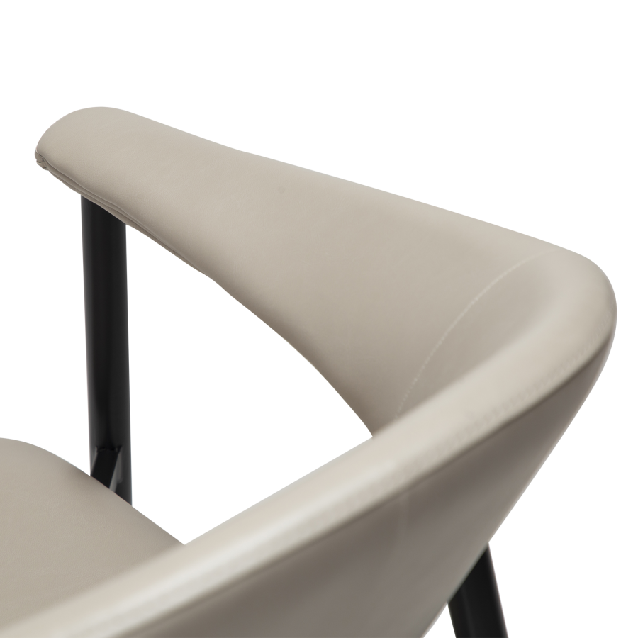 DAN-FORM ROVER Lenestol i kasjmirkunstskinn med svarte ben