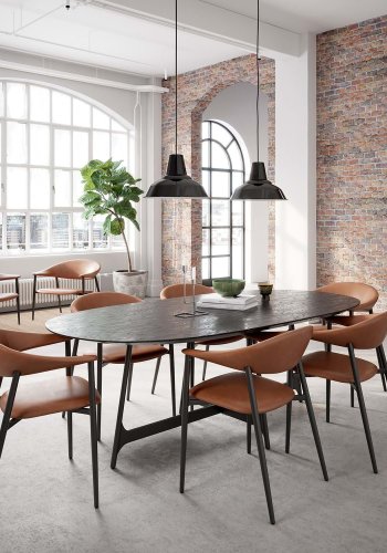 DAN-FORM ROVER Lenestol i kasjmirkunstskinn med svarte ben