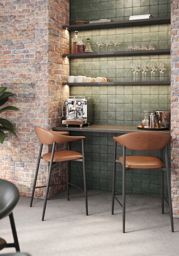 DAN-FORM ROVER Bordkrakk Vintage lys brunt kunstskinn med svarte ben