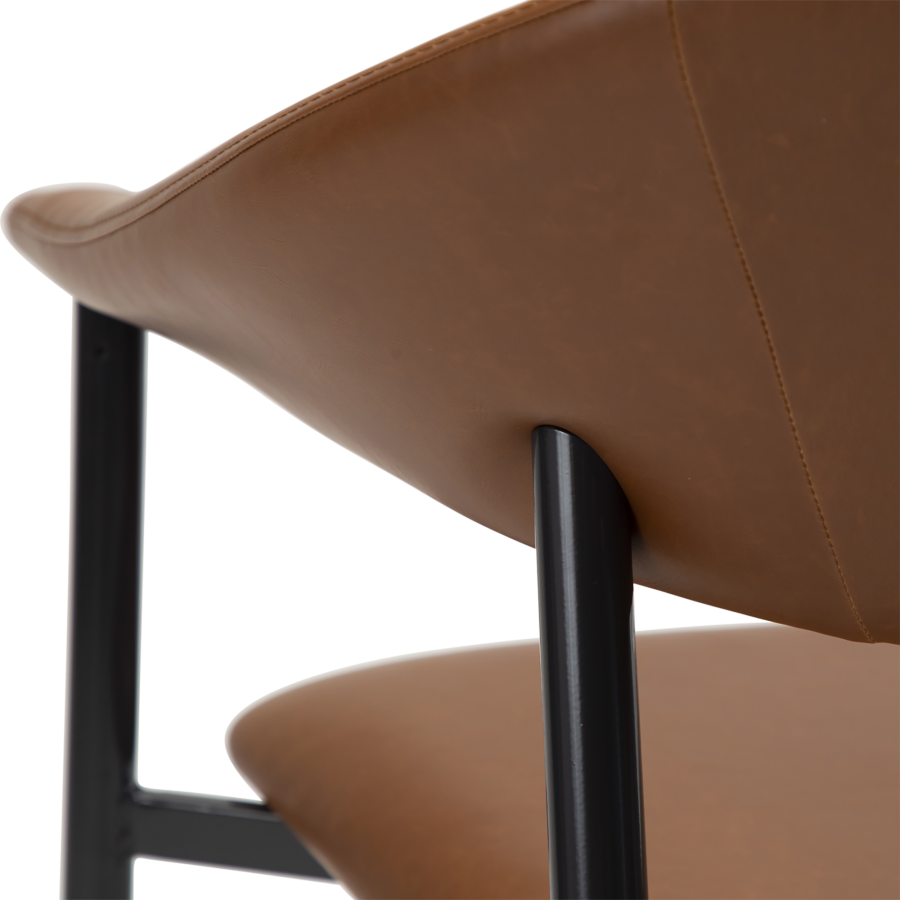 DAN-FORM ROVER lenestol Vintage lys brunt kunstskinn med svarte ben