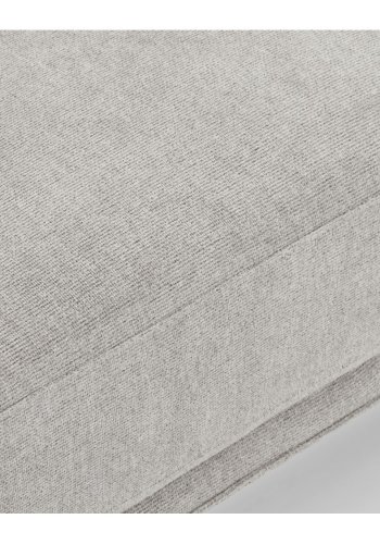 Selena 2-manns sofa - grtt stoff og sort metall