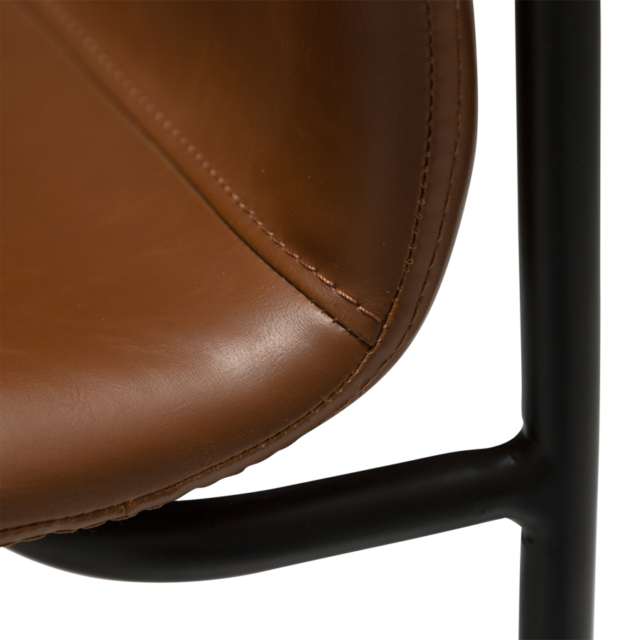 DAN-FORM Woof matbordsstol - vintage ljusbrunt konstläder och svart stl