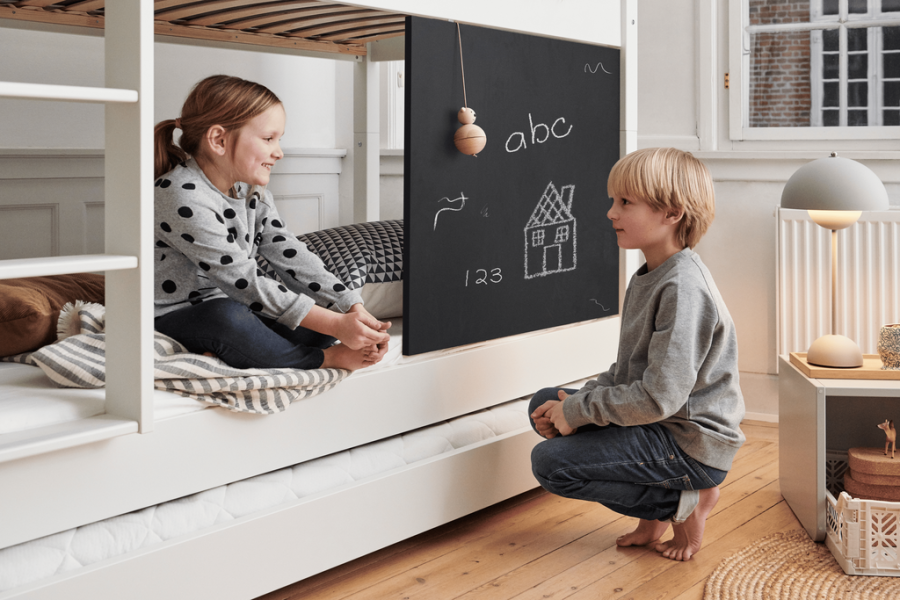 Manis-H&nbsp;Frigg K�jeseng seng med classic sengehest - 160 cm&nbsp;-&nbsp;90x160