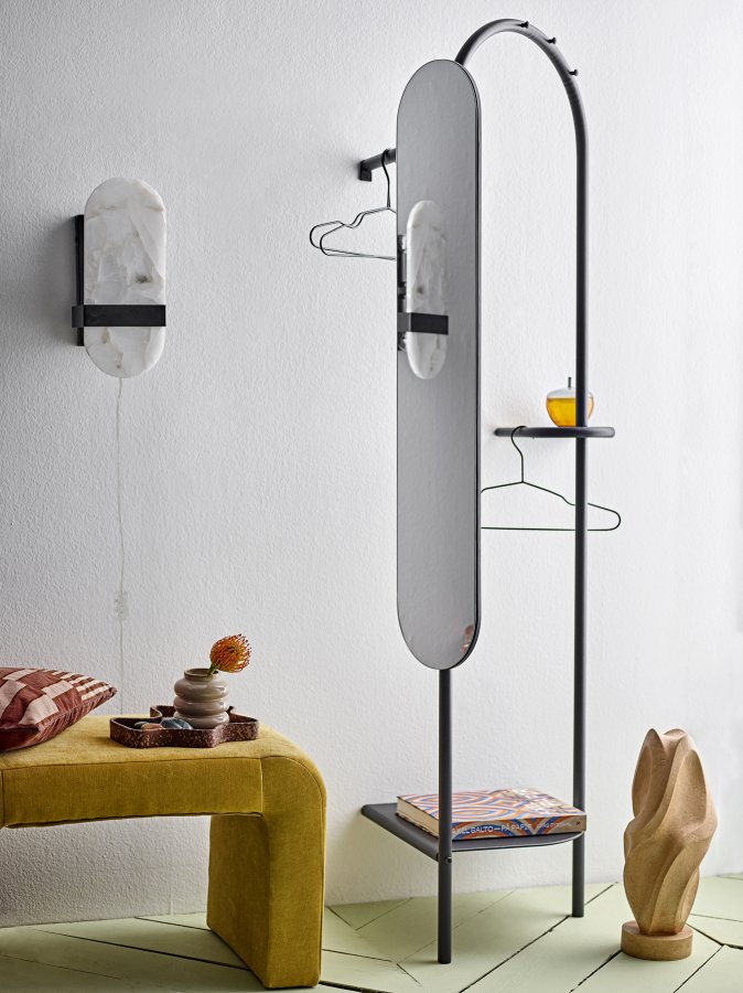 BLOOMINGVILLE Belen klesstativ, m. justerbart speil og 1 hylle - speilglass og sort metall