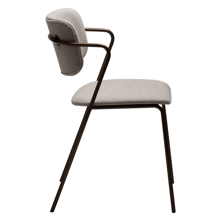 DAN-FORM ZED spisebordsstol - Cashmere boucl stof og antik messing metal