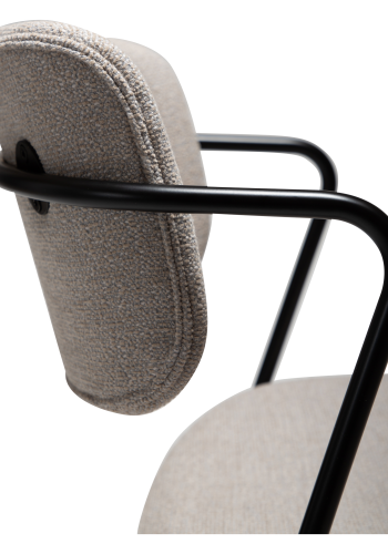 DAN-FORM ZED spisebordsstol - Cashmere boucl stof og sort metal