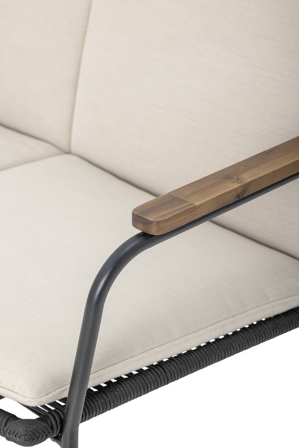 BLOOMINGVILLE Hampton hagesofa, med armlener og puter - akasietre og svart flettet snor/metall